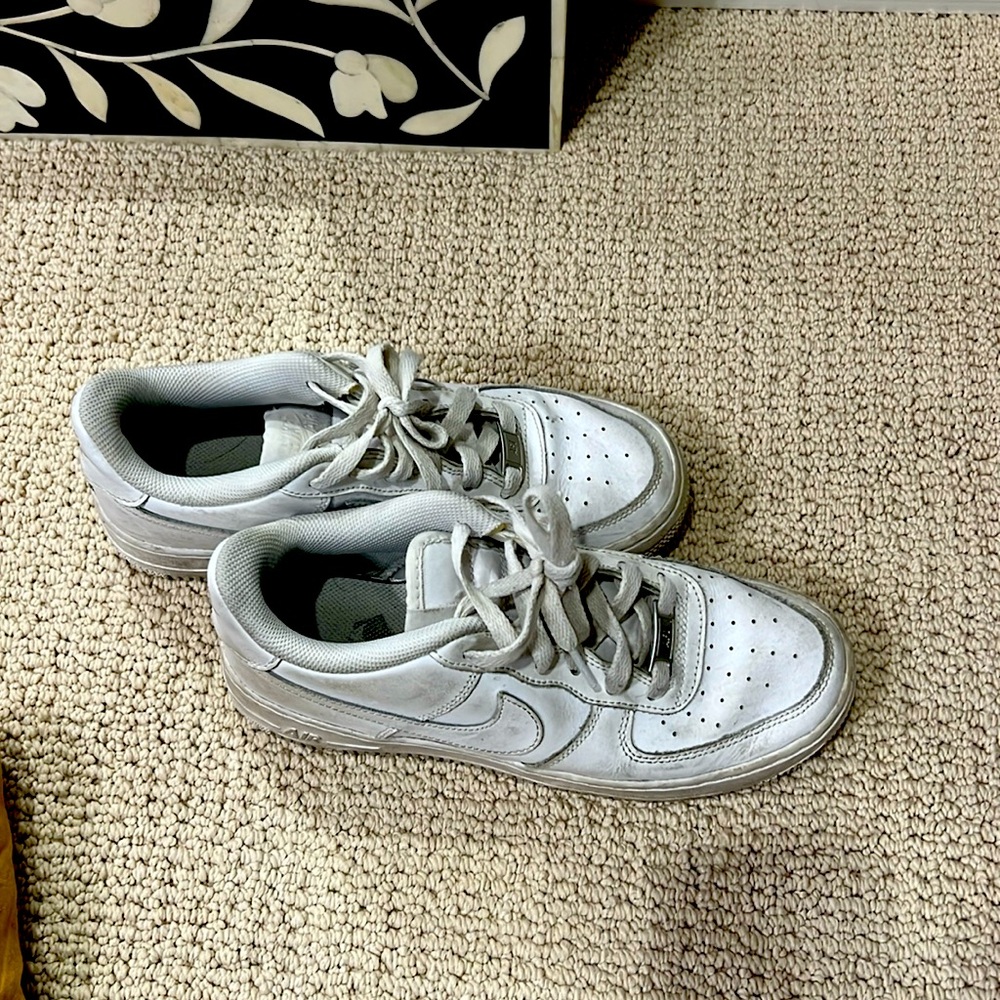 Nike Air Force 1 white in 6Y